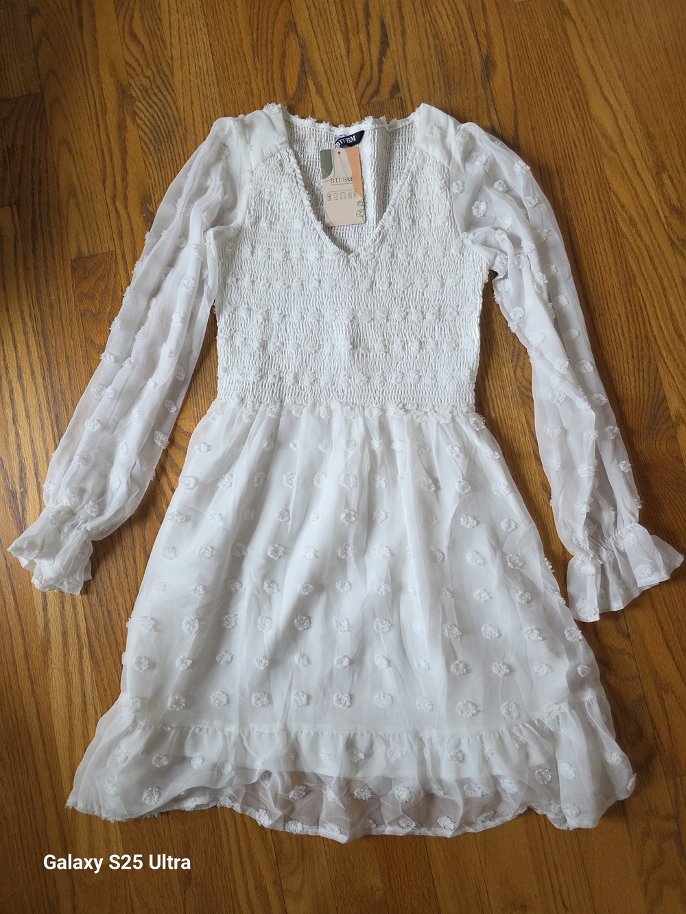 Womens White Long-Sleeve Smocked Bodice Dress Size S
